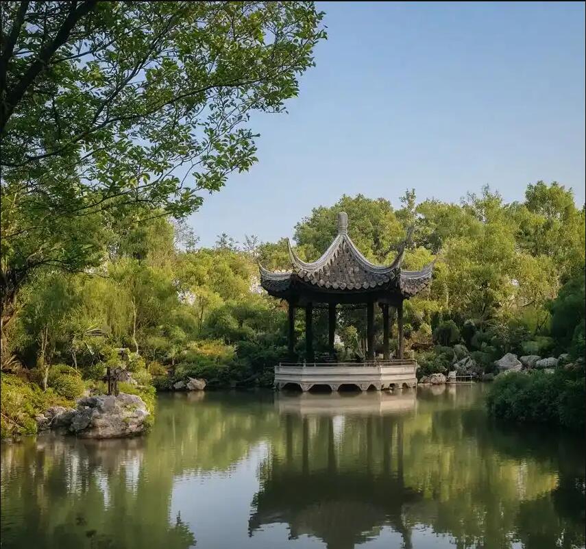 黄山冰枫餐饮有限公司